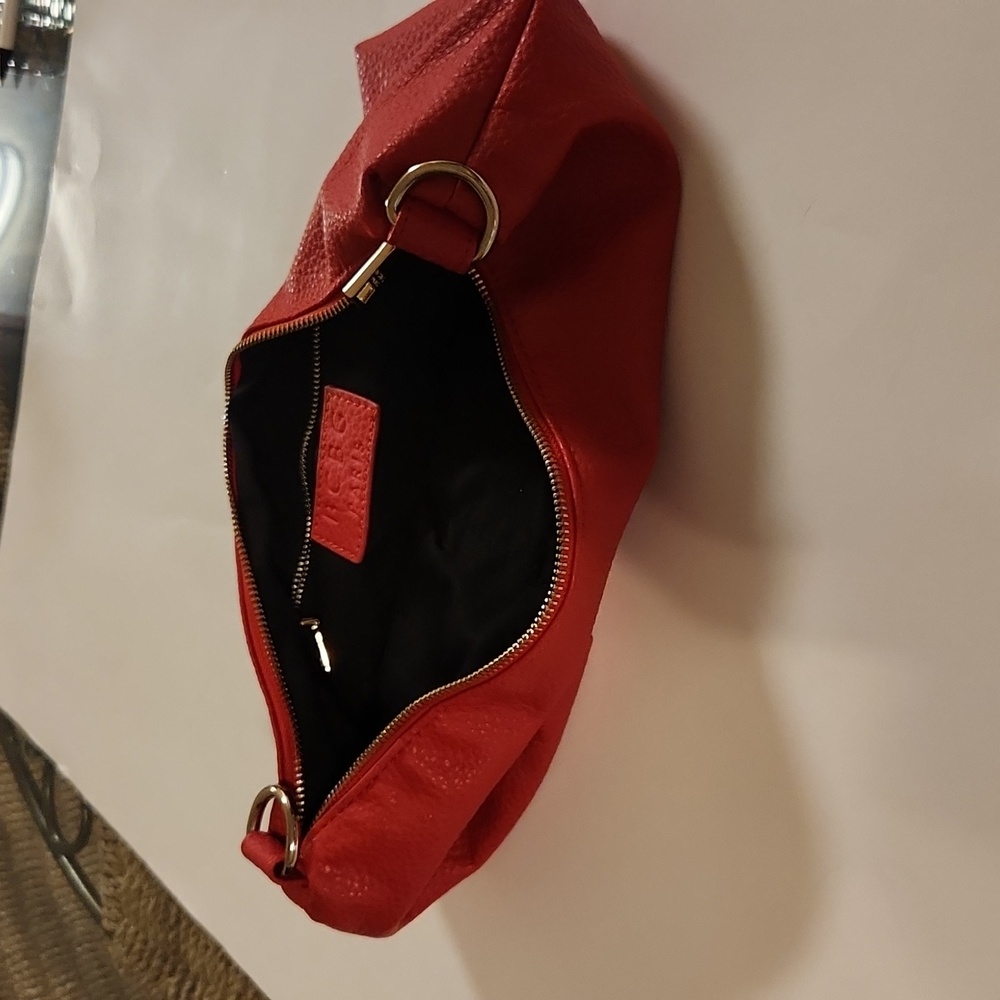 BCBG PARIS HAND BAG